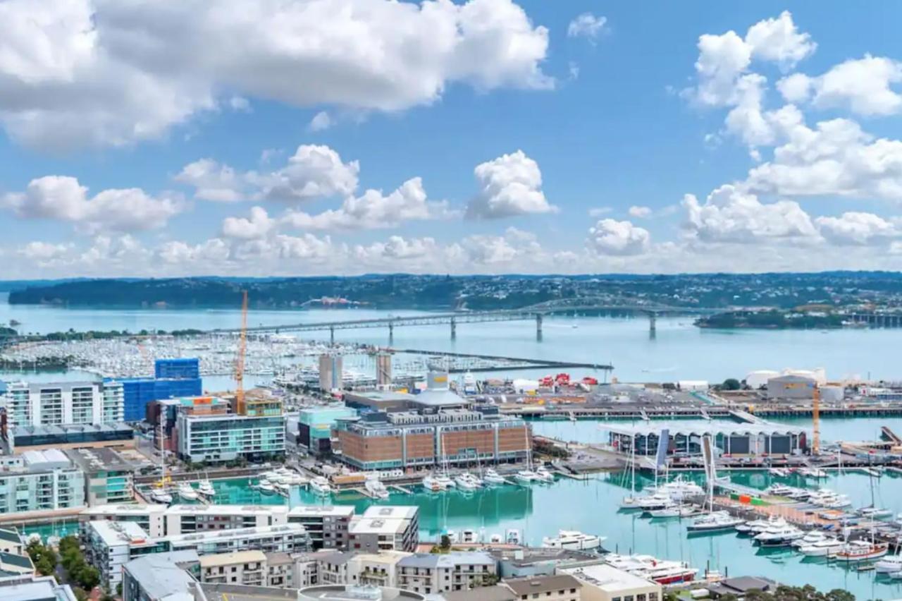 Magnificent Harbour View Skytower View Apartment In Cbd Auckland Luaran gambar