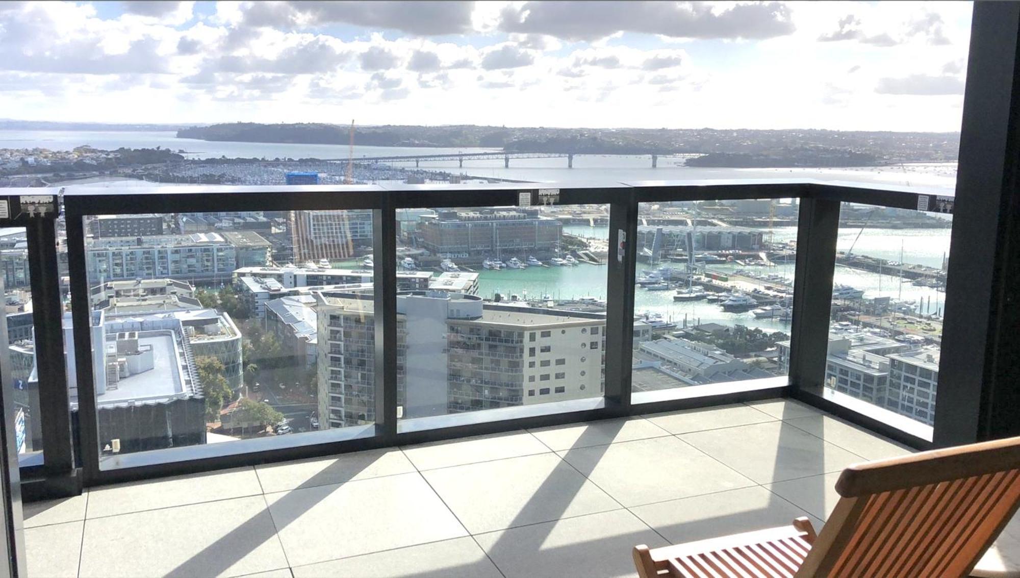 Magnificent Harbour View Skytower View Apartment In Cbd Auckland Luaran gambar