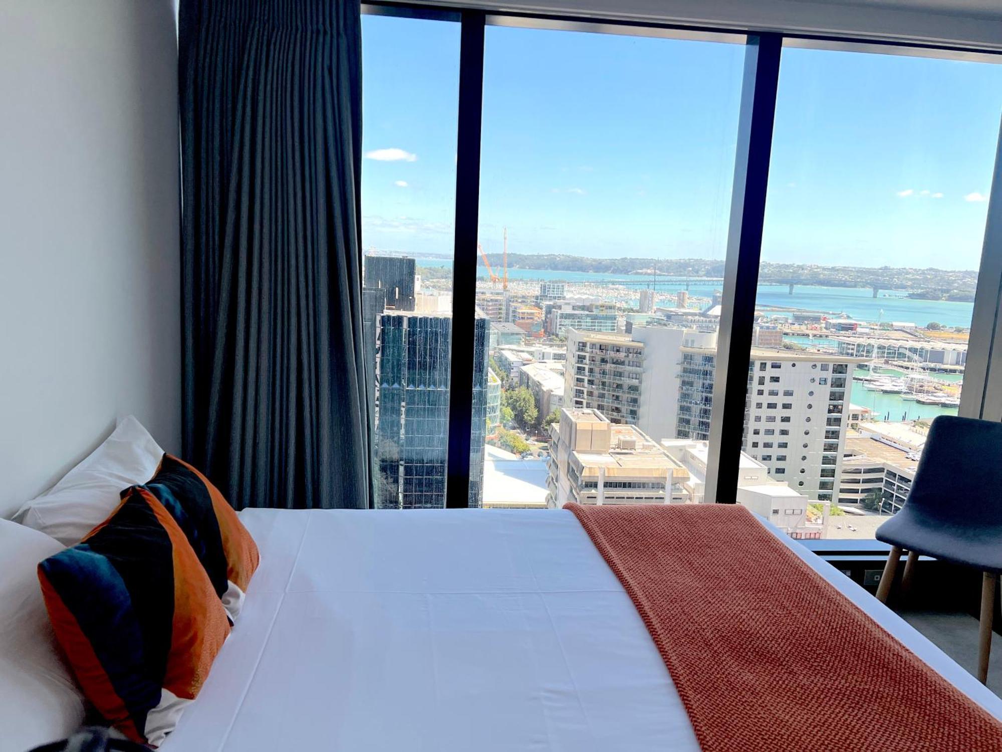 Magnificent Harbour View Skytower View Apartment In Cbd Auckland Luaran gambar