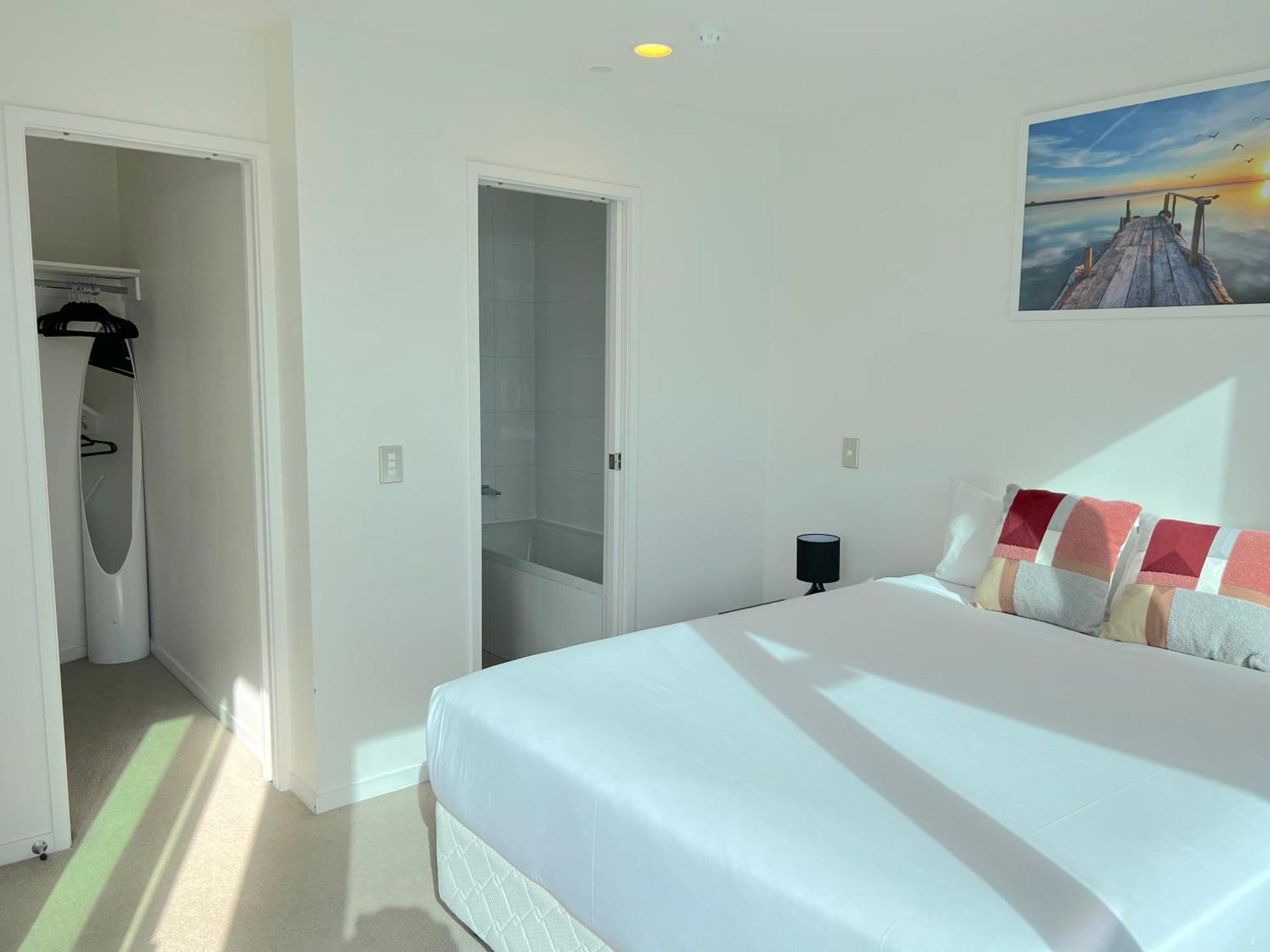 Magnificent Harbour View Skytower View Apartment In Cbd Auckland Luaran gambar
