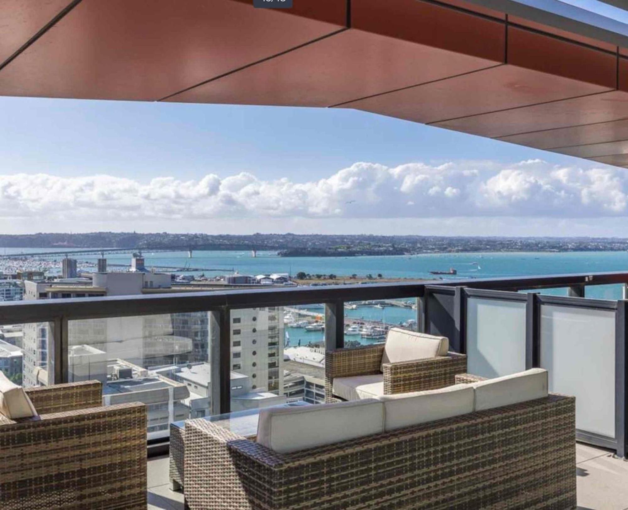 Magnificent Harbour View Skytower View Apartment In Cbd Auckland Luaran gambar